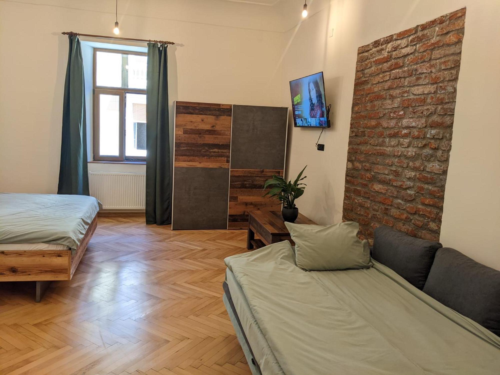 The Industrique Home - 3 Bedroom Apartment Timişoara Buitenkant foto